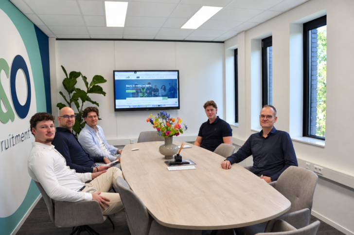 Moderne vergadering bij GO Recruitment